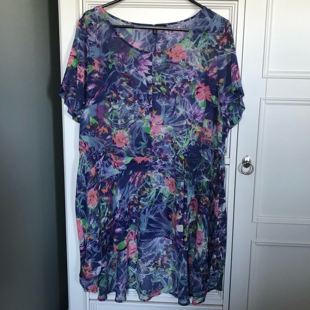 Como Black hi-low tunic blouse
